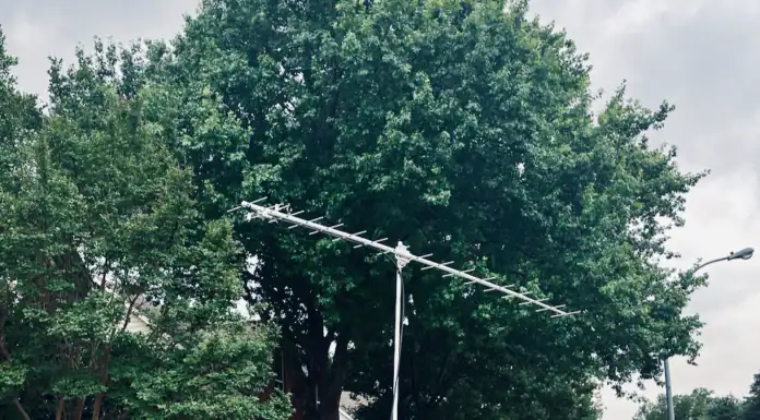 432 MHz Once More — This Time with Power M2 440-18X Antenna in the Testing Position